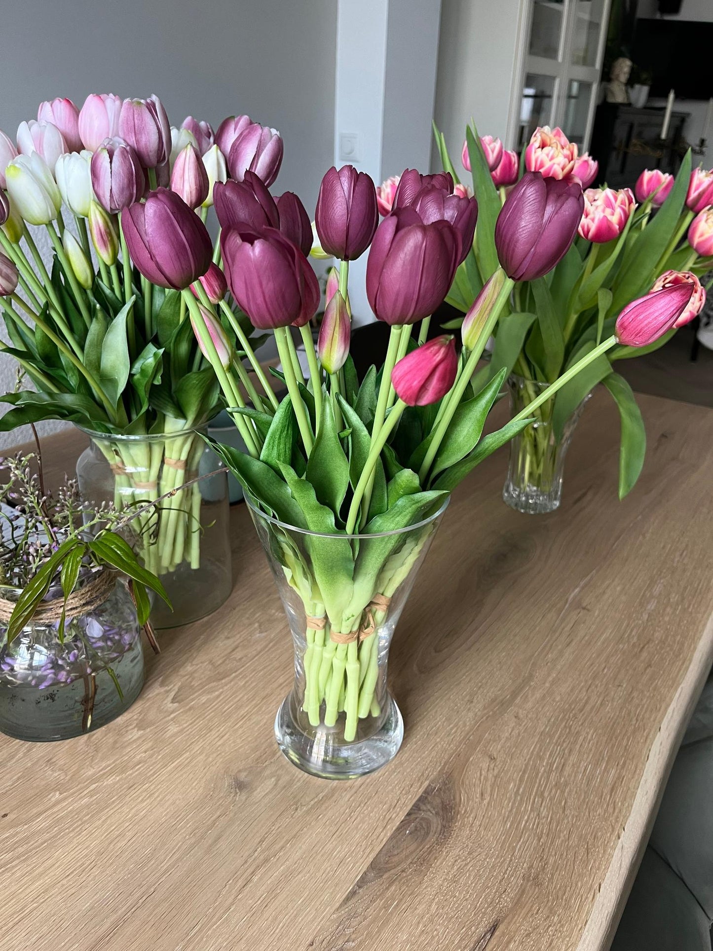 Bordeaux rode kunst tulpen