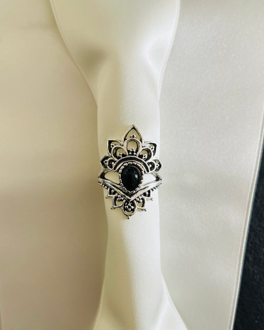 Zwarte Agaat zilverkleurige ring π