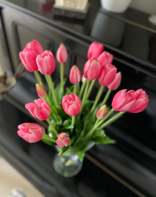 Fel roze kunsttulpen - Prachtige Decoratie voor Elk Interieur