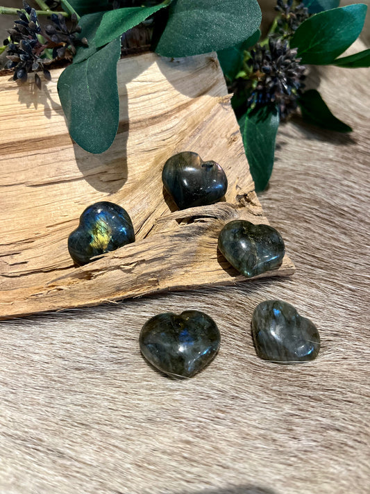 Labradoriet steen, de beschermende steen