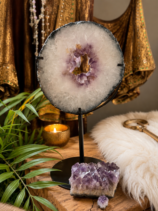 Amethist Portaal op Standaard – Brazilië | 2210 gram