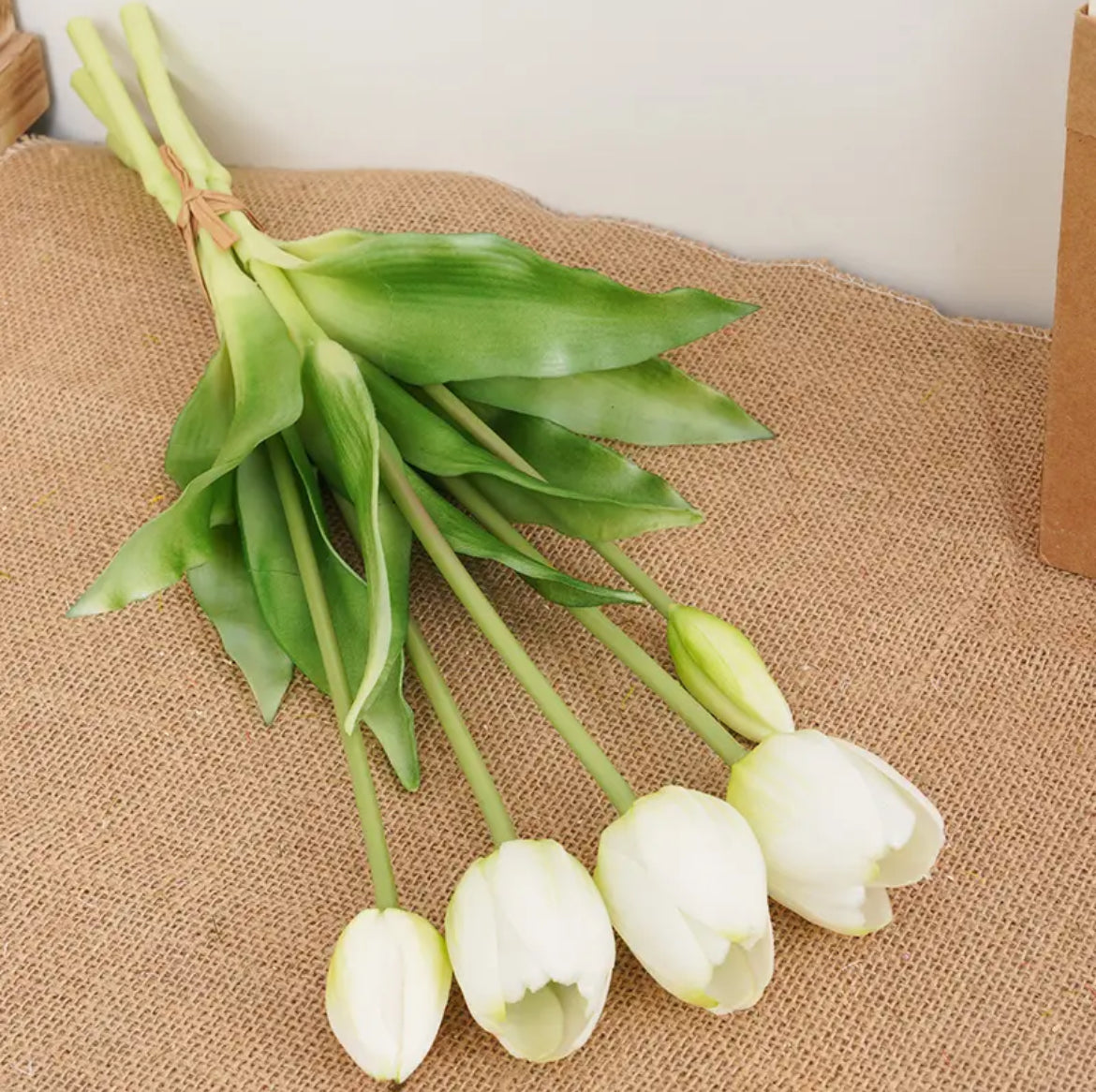 Bos witte kunst tulpen real touch – realistische nep tulpen zonder onderhoud voor interieur styling
